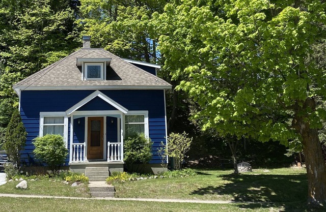 Beulah Vacation Rental - Birdsong Cottage