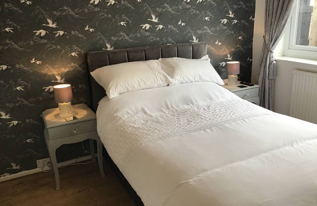 Beverley -Ffrith Beach Prestatyn N Wales bungalow near golden beach with Hot Tub