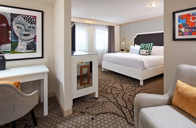 Beverly Hills Stay | 1 Unit | Near Robertson Blvd Shopping