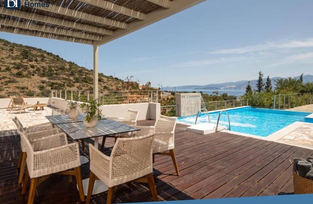 BH152 - R - Villa Agios Nikolaos
