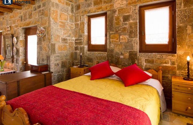 BH263 - B - Studio Heraklion