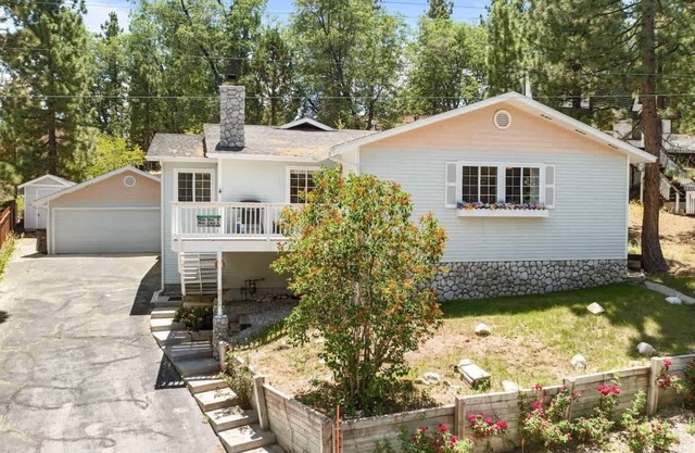 Big Bear Getaway 3BR House with Game Room