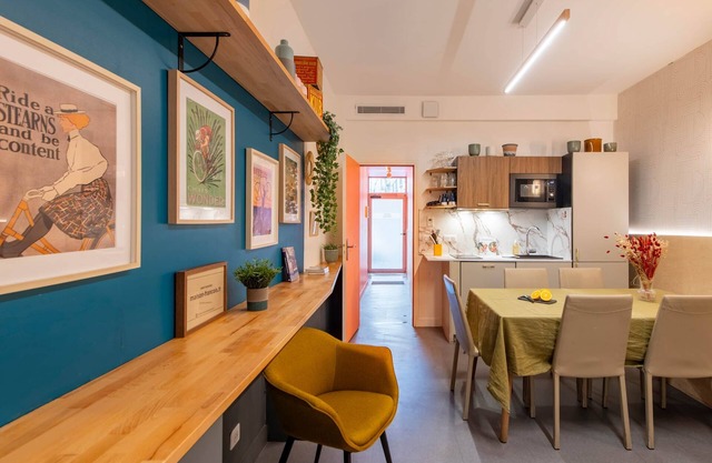 Big family friendly apartment in the heart of Paris