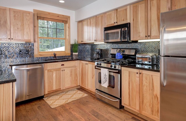 Big Sky Vacation Rentals: PR Rosebud 26