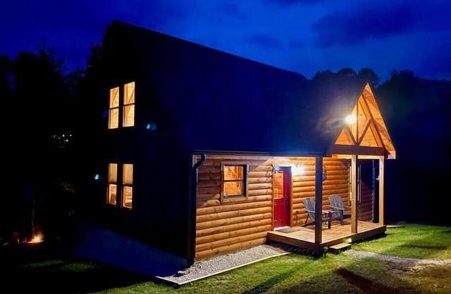 Billabong Cabin RRG-LUX-Hot tub-Central Location