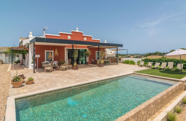 BINI AUMAYA - Stunning country house with private pool and free WiFi.