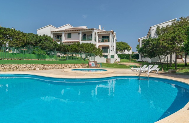 Biniforcat 11 - Two Bedroom Apartment, Sleeps 4
