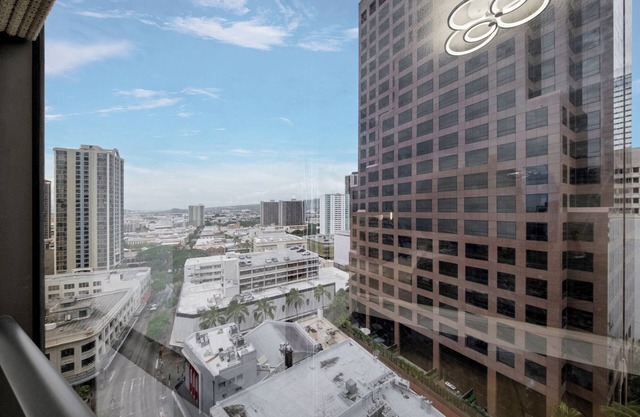 Bishop Suites @ Executive Centre, Downtown Honolulu, Mountain View Suite #1612
