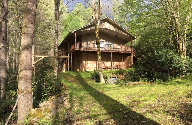 Black Bear cabin by the creek