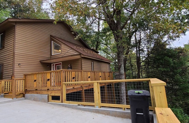 Black Bear Chalet 2BR plus loft/2BA