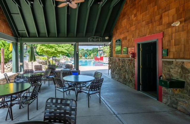 Black Creek 2 Bed / 2 Bath -Black Bear Bluff