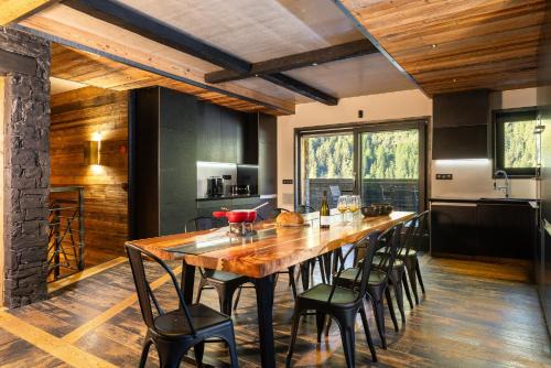 Black Diamond - Chalet Babylon