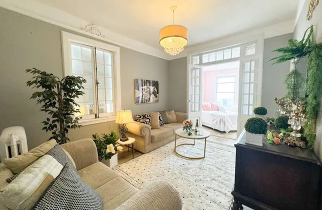 Bloom-Inspired 3-Bedroom Retreat in Union City – Your Dream NYC Escape!