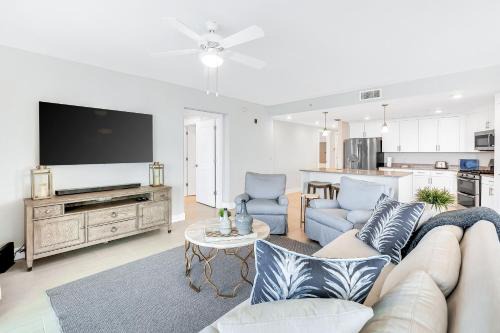Blu Condos 301