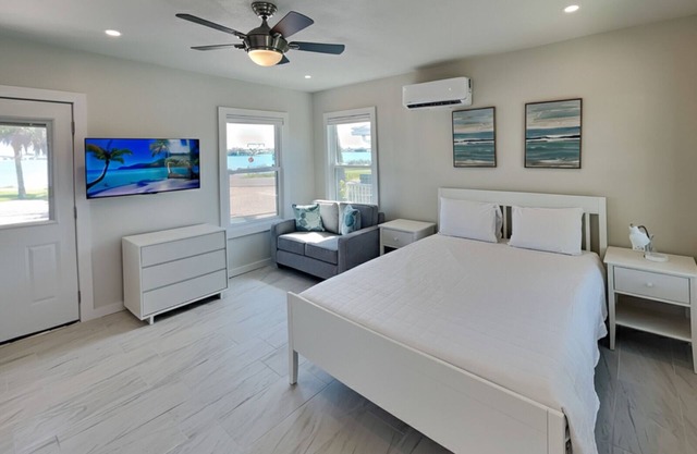 Blue Marlin #12 | Community Pool, Pier, Bay Views