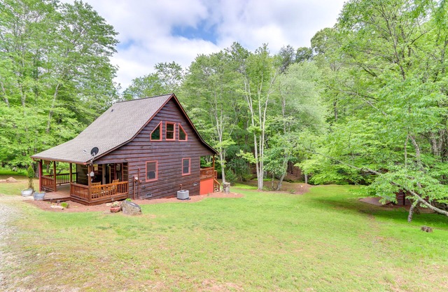 Blue Ridge Cabin Rental w/Deck & Screened Porch!