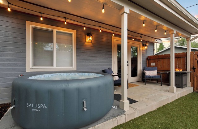 Blue Spruce-Close to DT-Hot Tub-Newly Remodeled