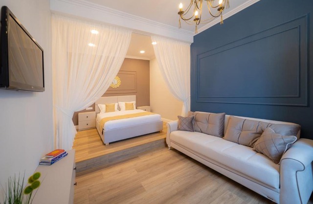 BlueSky Ultra-Central Premium Apartment