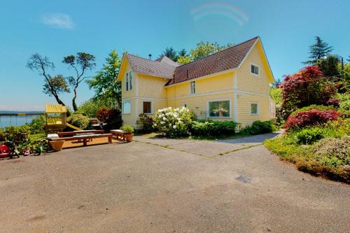 Bluff Gardens