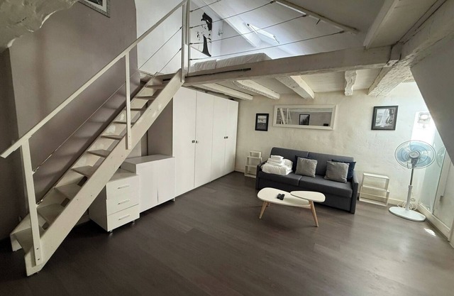 BnBNook - Flat on Ile St-Louis - Heart of Paris