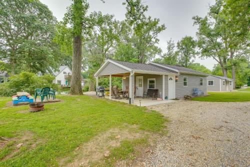 Boat Dock Couples Grand Lake Getaway!