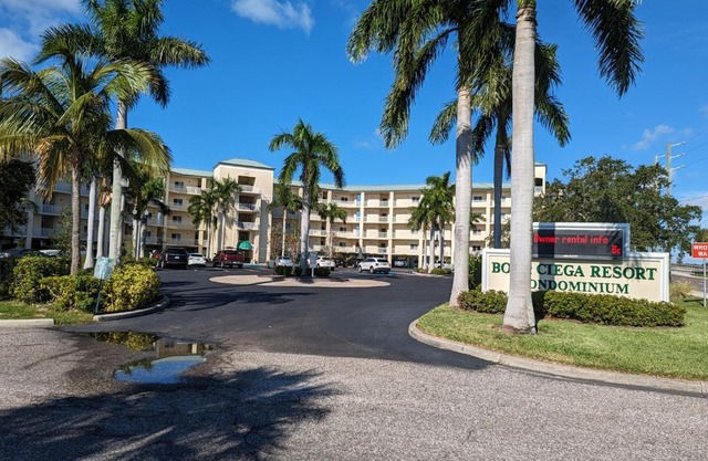 Boca Ciega Resort