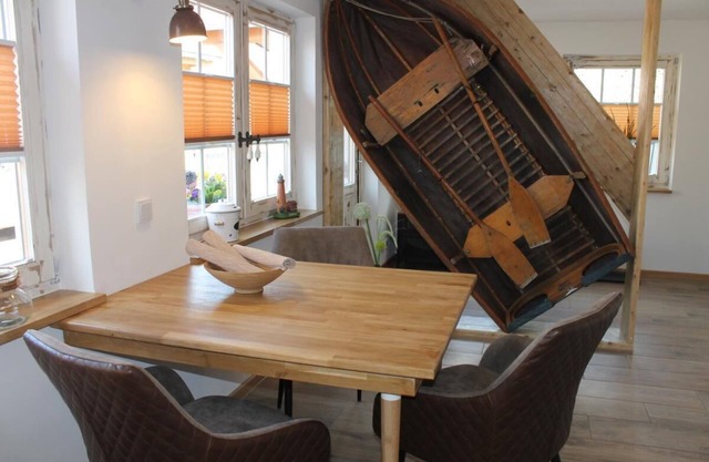 Boddenkahn - cozy terrace, carpot, table tennis table, bicycle shed, barbecue, WLAN