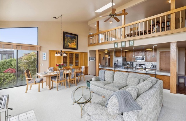 Bodega Retreat! Ocean View, Golf Course, Walk to Beach & Clubhouse, Dog Friendly