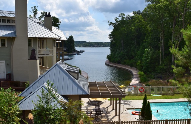 BOLTON COVE: 12 Cricket Ln. Pool, beach, playground, boat rental - 4 homes avail