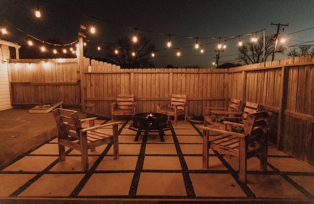 Bonfire bliss w/Cornhole and Relaxation Ten Minutes From The Beach