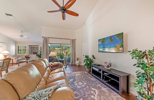 Bonita Bay 2500+ Square Feet!