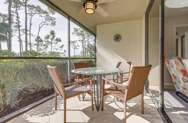 Bonita Springs Escape w/Community Pool + Hot Tub!