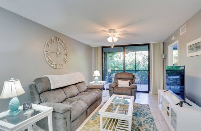 Bonita Springs Vacation Rental w/Community Pool!