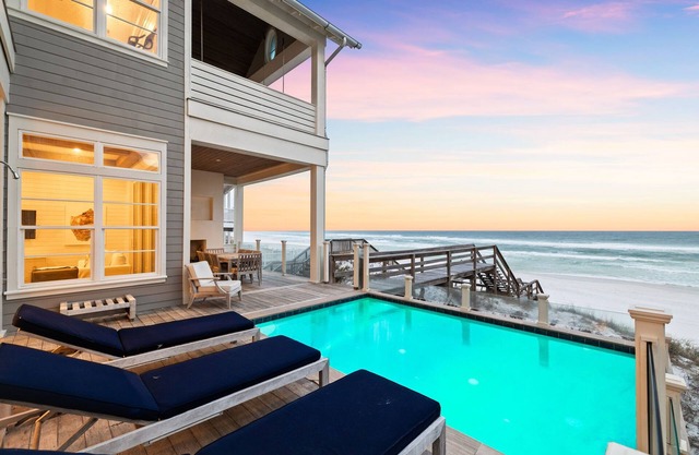 Book a Fall Stay Today! Kicking Back - Gulf Front with Private Pool! Private Beach Access!