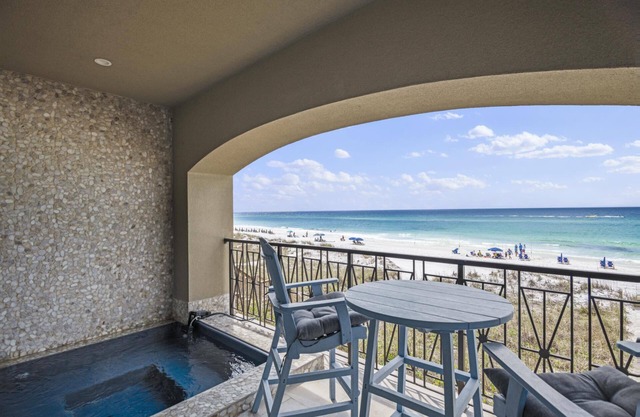 Book Now for a Summer Stay! Frangista Beach! Private Pool! 5 Adult Bikes!