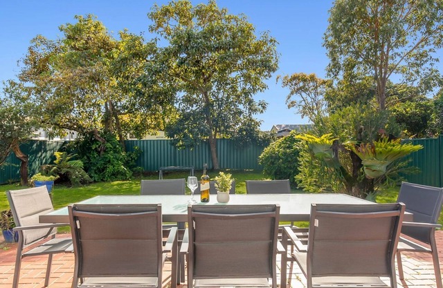 Boronia Avenue, 18 - Stroll to the river, walk to the beach