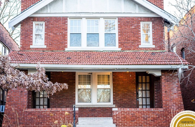Botanical Gardens | Sleeps 12 / ABODEbucks