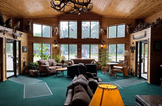 Boulder Bear Motor Lodge