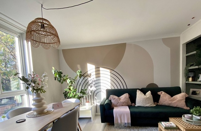 Boutique Apartment in Leafy Ealing - 10 min from Elizabeth Line