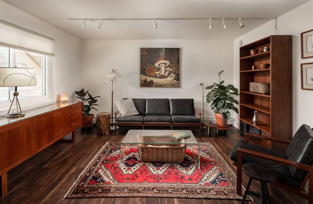 Boutique Furnished Townhome Minutes from UVM