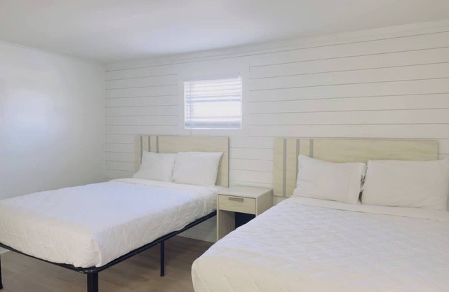Boutique on the beach, Studio #123 + Pool