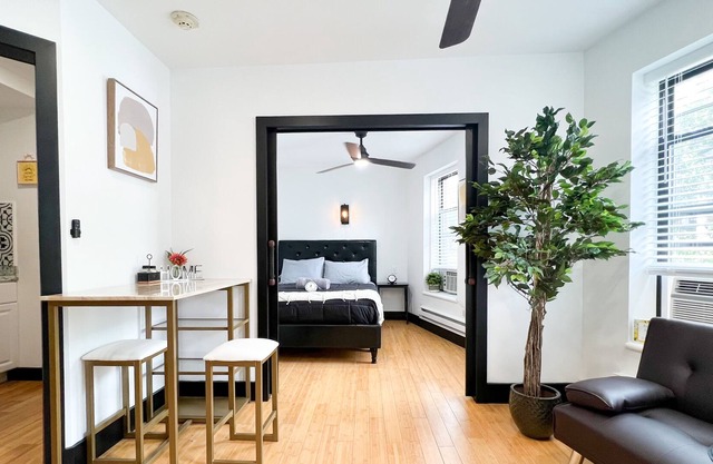 Boutique Studio Apartment on Grand Ave