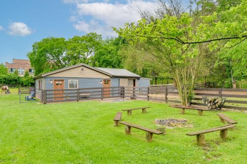 Boutique-Style Barn Stay 4 Mi to Franklin Main St