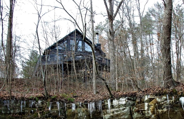 Bowie Cabin, Family Cabin with private hot tub + Gorge view