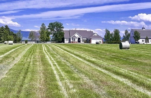 Bozeman/Manhattan Getaway for Families and Friends
