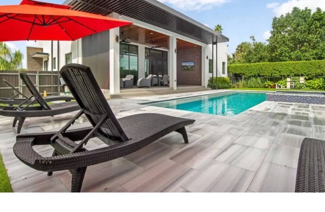 Brand new 3 Bed/3Bath house with heated pool in West Miami-Dade