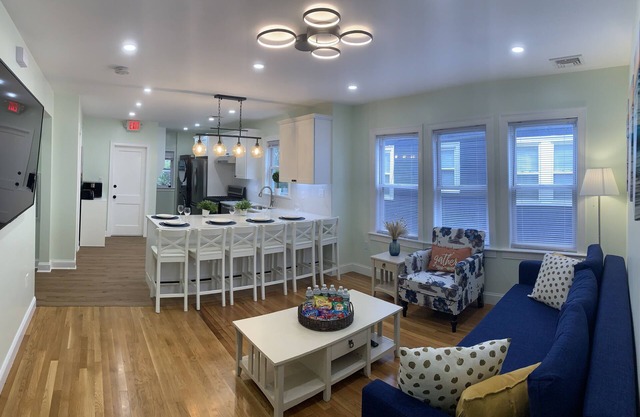 BRAND NEW 3bds/2bths in a small & friendly neighborhood.nMins away from Boston.