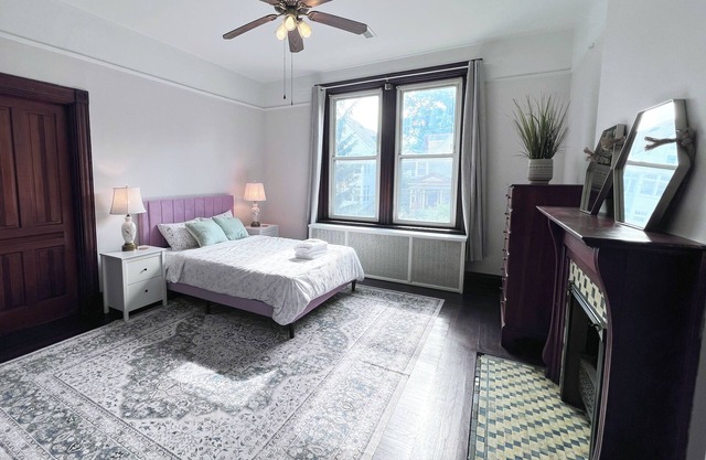 Brand New 4-bedroom apartment in superb Cincinnati with AC, WiFi