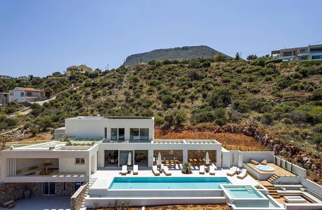 Brand New 5 bedroom villa with a heated pool