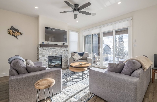 Brand new modern duplex with garage, BBQ, hot tub, media room, foosball table